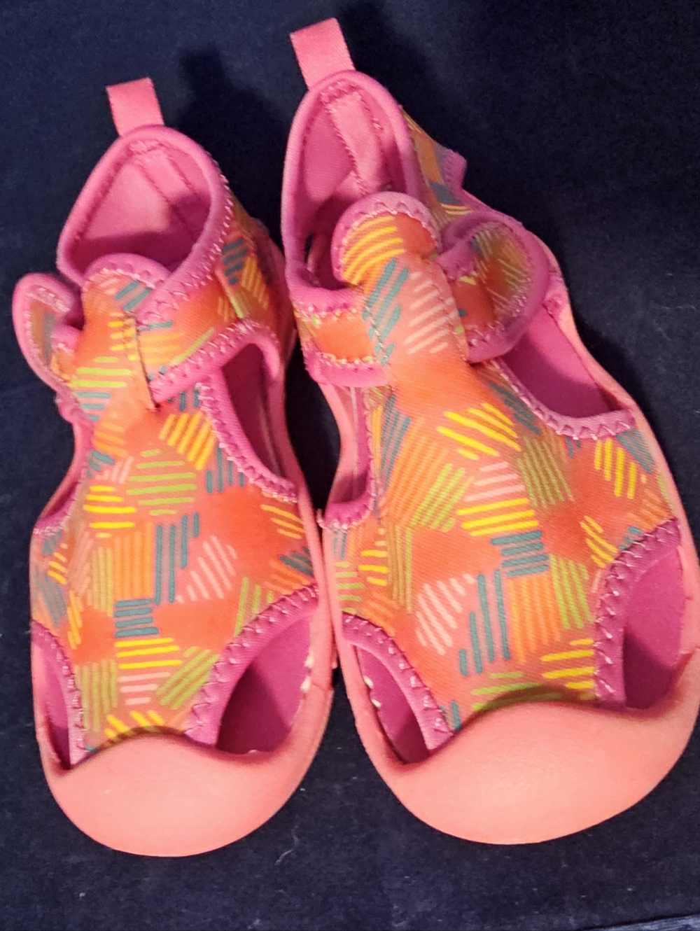 Crown Vintage Kids Water-Friendly Sandals Pink/Orange Pattern New SZ 10 Toddler